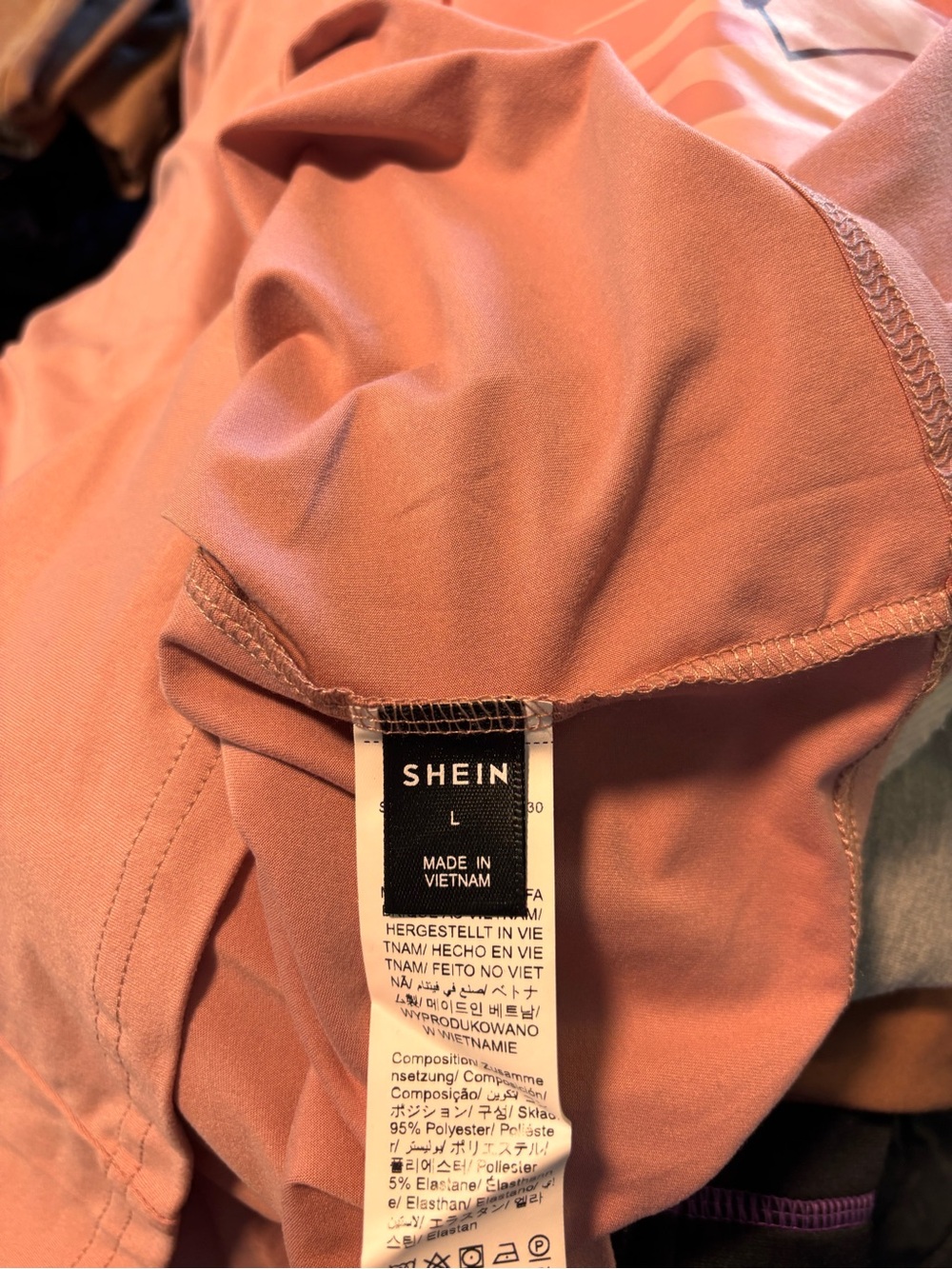 Must bundle SHEIN shirt size large - Picture 5 of 5